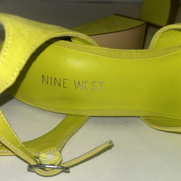 Nine West heels - Picture 4 of 13